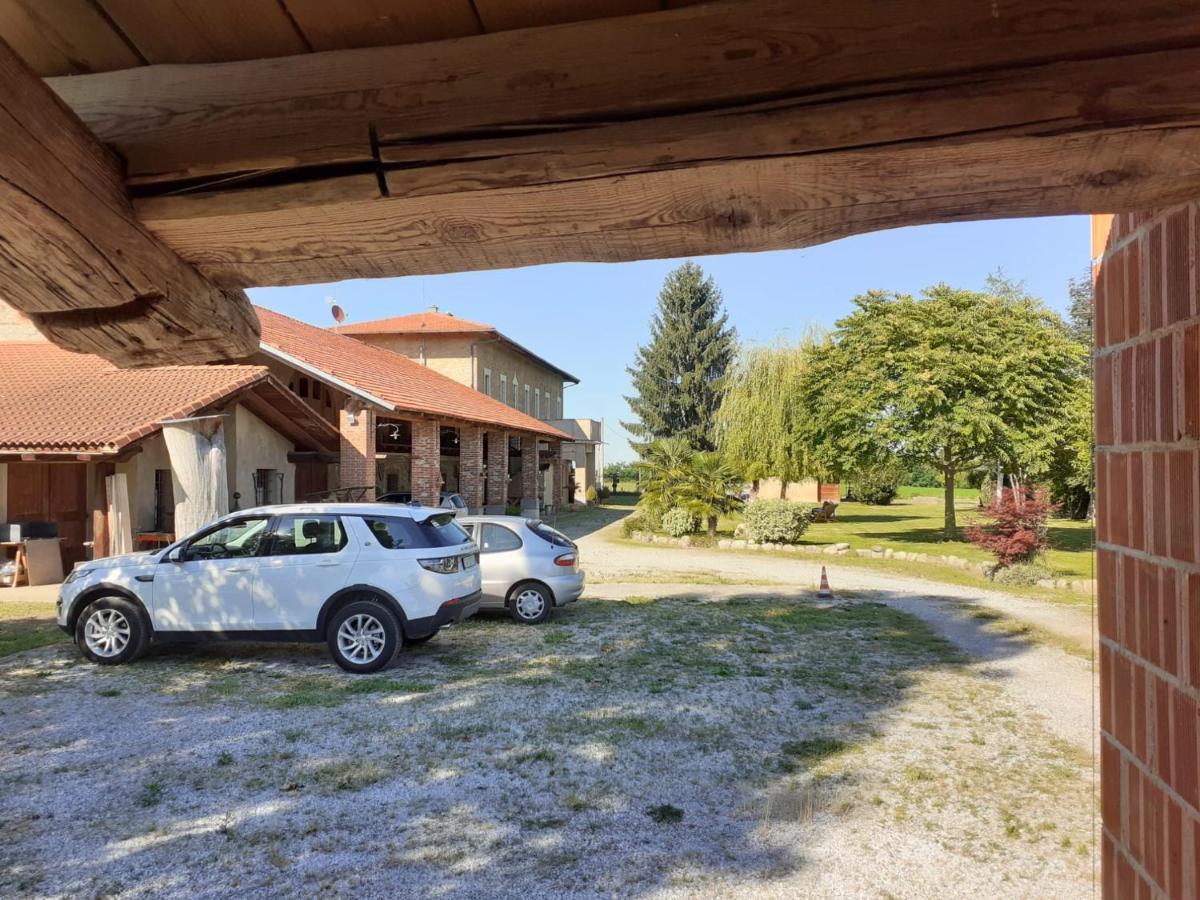 B&B Cascina Dell'Eco Busca Exterior foto